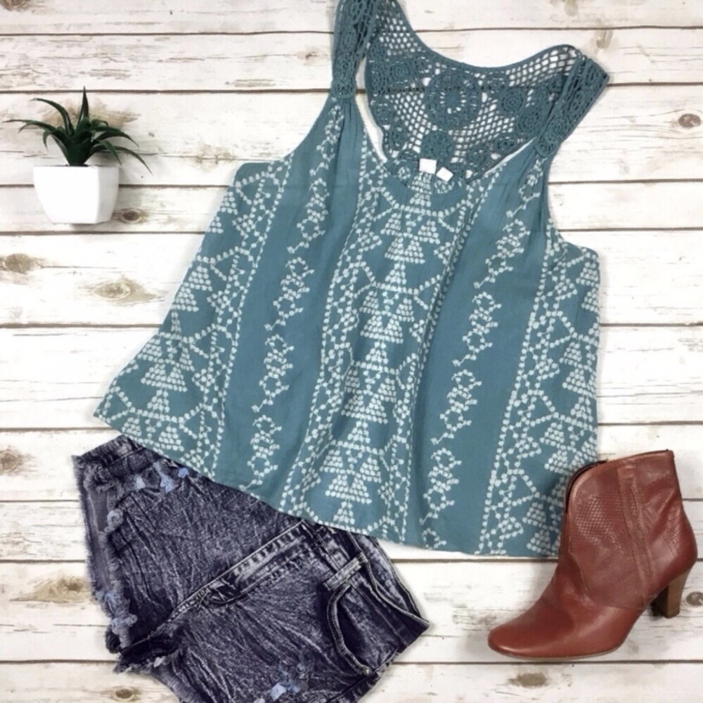 Melrose and Market Trapeze Racer Back Tank w/Lace